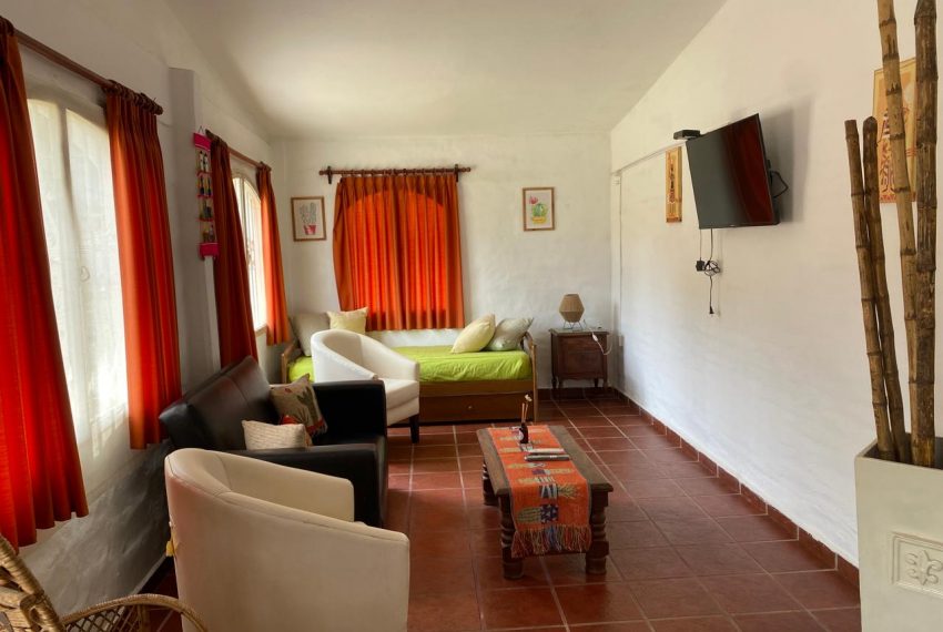 WhatsApp Image 2025-10-29 at 2.29.41 PM (1)